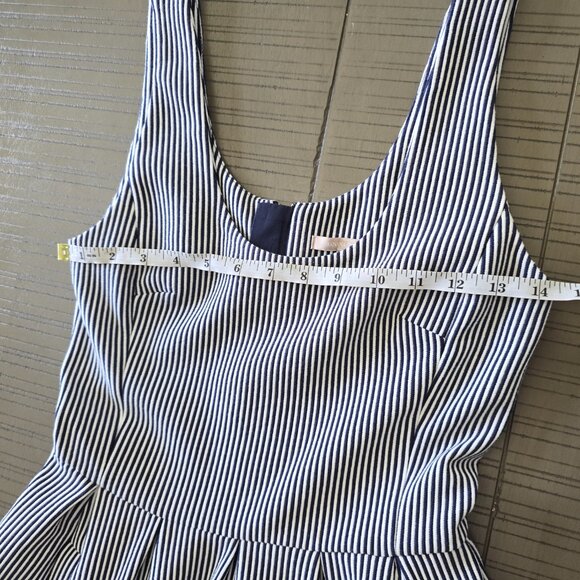 Banana Republic - Blue & White striped dress - Size 2 - Picture 9 of 13